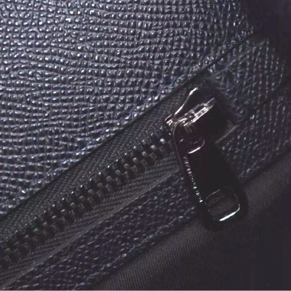 EUC [DOLCE & GABBANA] RARE Lock & Key Navy Clutch w/ Key, Dust Bag & Auth Card - Picture 8 of 16